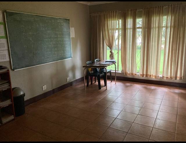 1,000M² INVESTMENT FOR SALE IN WATERVAL EAST